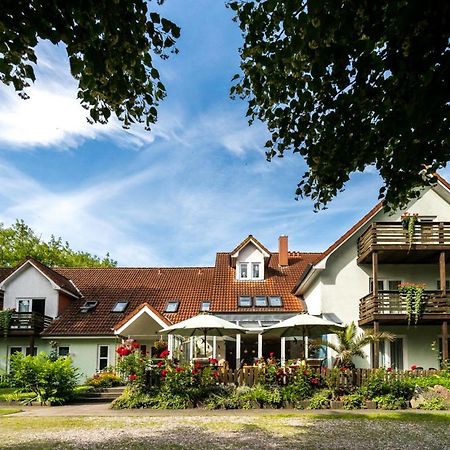 Hotel-Pension Lindenhof Tarnewitz Exteriör bild