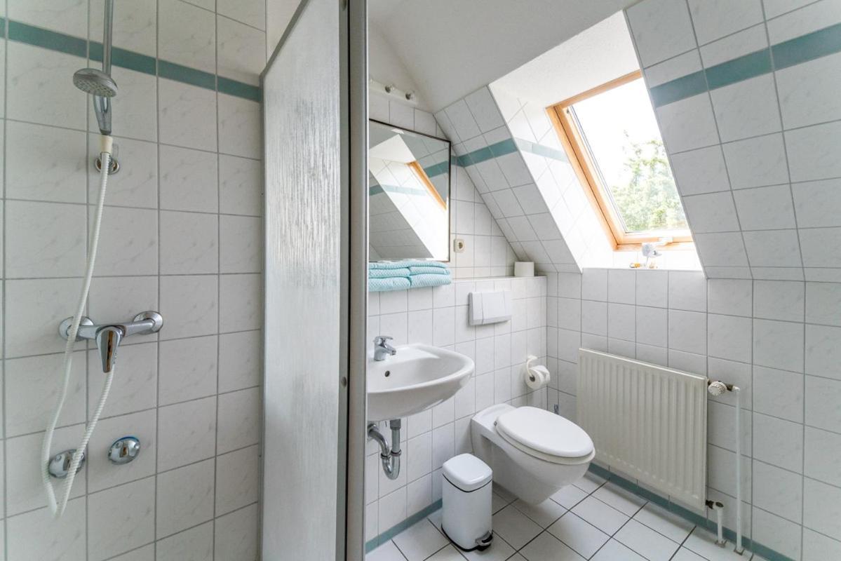 Hotel-Pension Lindenhof Tarnewitz Exteriör bild